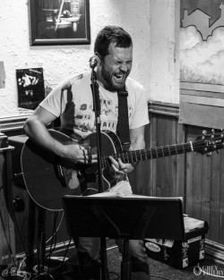 Andy Bennett at the Bike'N'Hound - Photos by Tobias Alexander / Grey Trilby