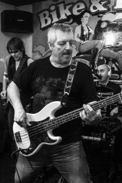 The Basics at the Bike'N'Hound - Photo by Tobias Alexander / Grey Trilby