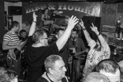 The Andy Bennett Band at the Bike'N'Hound. Photography by Grey Trilby | Tobias Alexander