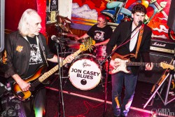 Jon Casey Blues at the Bike'N'Hound. Photography by Grey Trilby | Tobias Alexander